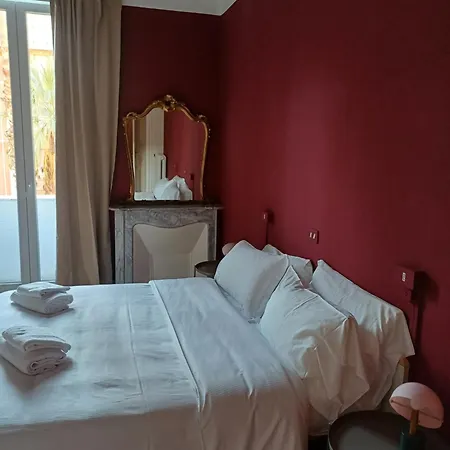 Malibu מלון סנרמו